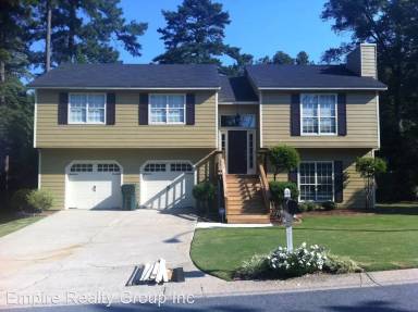 Main picture of 2004 Chesterfield Dr NW