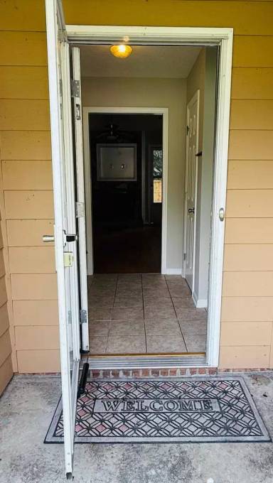 Main picture of 9524 Gooden Dr