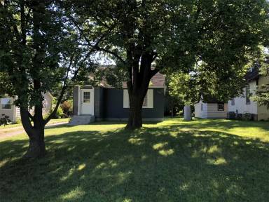 Main picture of 1317 S Union Ave