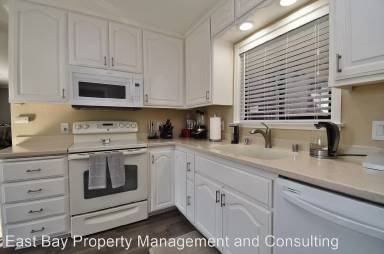 Main picture of 25757 Evergreen Dr