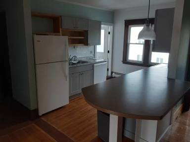 Main picture of 52 Maple St