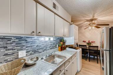 Main picture of Boulder Crossroads Apartments