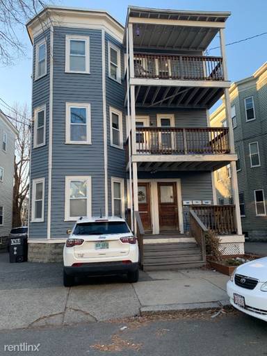 Main picture of 24 Belknap St