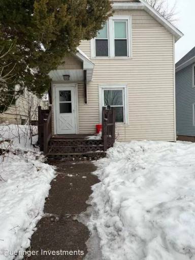 Main picture of 320 N 25th Ave W