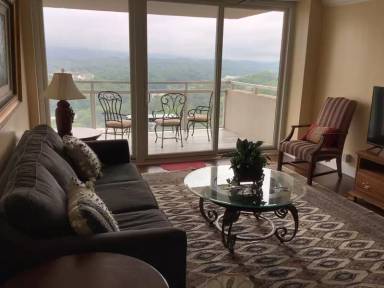 Main picture of The Pinnacle