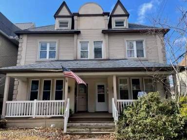 Main picture of 1420 E Gibson St