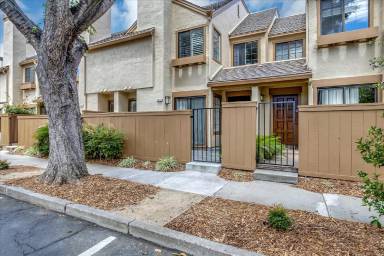 Main picture of 1915 Huxley Ct