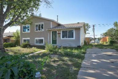 Main picture of 2611 Carlsbad Dr