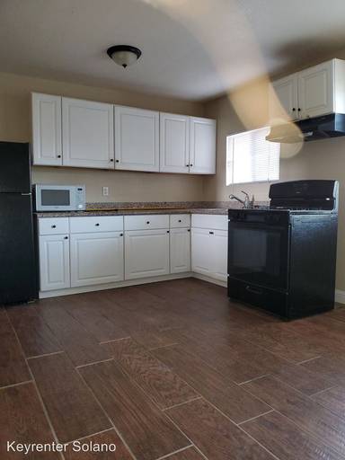 Main picture of 1220 York St