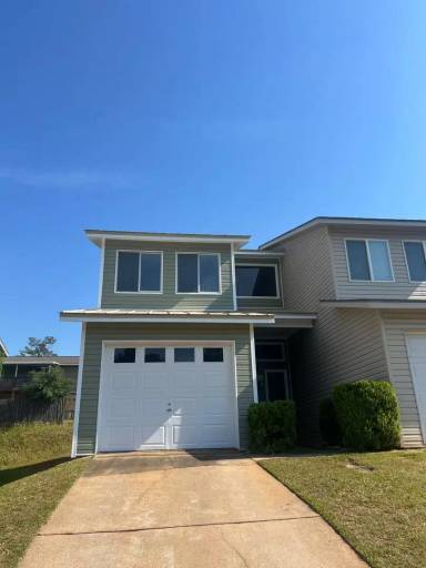 Main picture of 109 Woodfield Pl