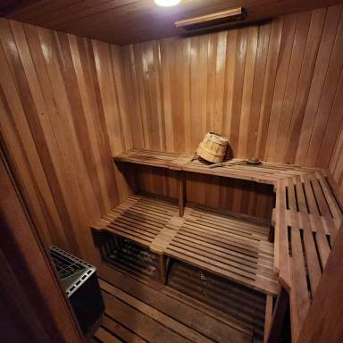 Main picture of 498 SE Galena Ave