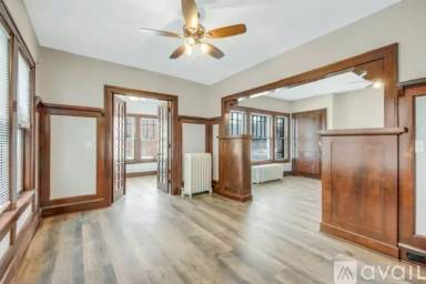 Main picture of 2322 Garfield Ave