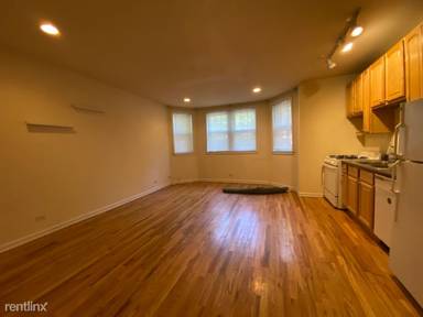 Main picture of 1364 N Hoyne Ave