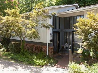 Main picture of 35 Briarglen Pl