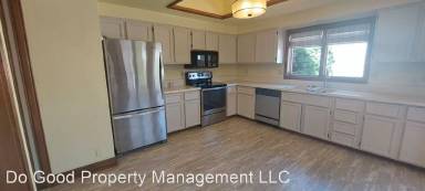 Main picture of 1130 E State St