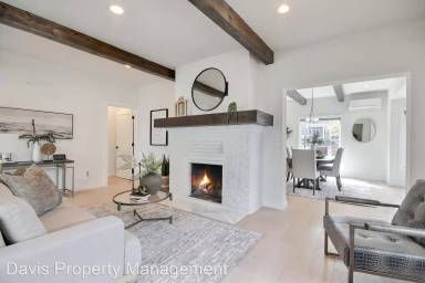 Main picture of 2903 E Cherry St