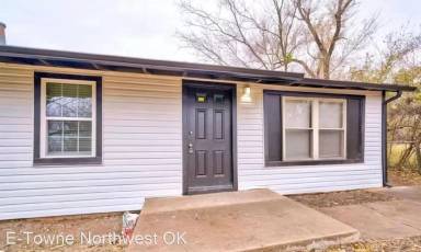 Main picture of 4240 NE 18th St