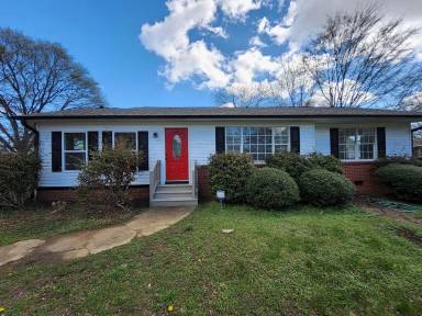 Main picture of 1764 Monterey Dr