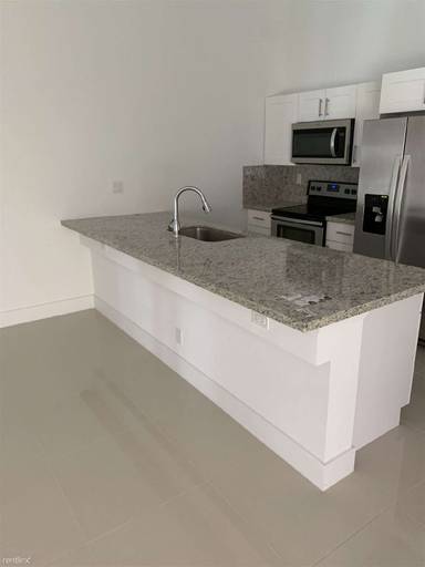 Main picture of 5740 Johnson St