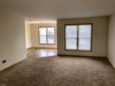 Main picture of 6020 Foxboro Ct