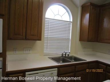Main picture of 7617 Blossom Dr