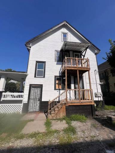 Main picture of 444 E 124th St