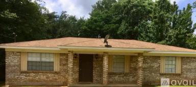 Main picture of 700 Bonneville Dr
