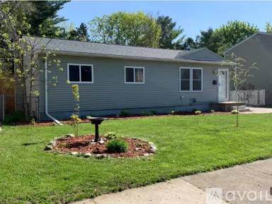 Main picture of 1325 2nd St