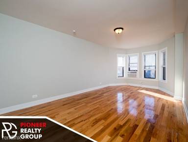 Main picture of 550 W Arlington Pl Apartments