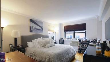 Main picture of 210 East 68th street Apartments