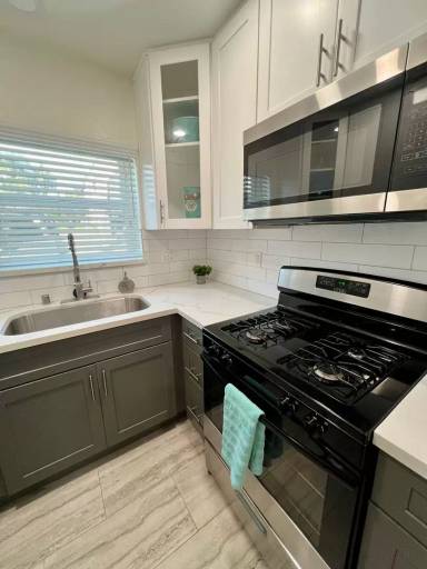 Main picture of 34092 Silver Lantern St