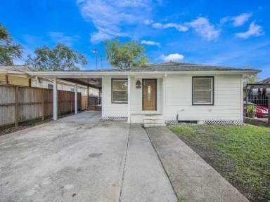 Main picture of 3211 Wimberly St