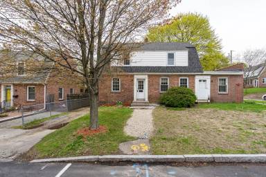 Main picture of 670 Kearsarge Way