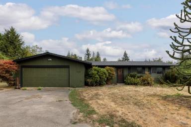 Main picture of 74693 Hale Ln