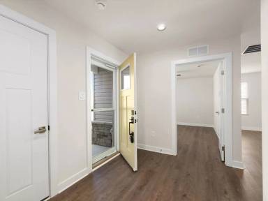 Main picture of 22639 Terri Ln
