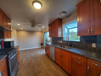 Main picture of 43 Silva Ave