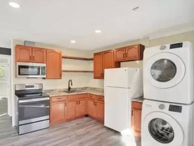 Main picture of 4301 Marblehead St
