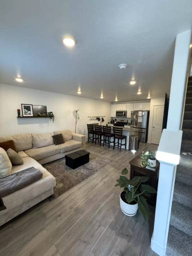 Main picture of 1284 S 3610 E