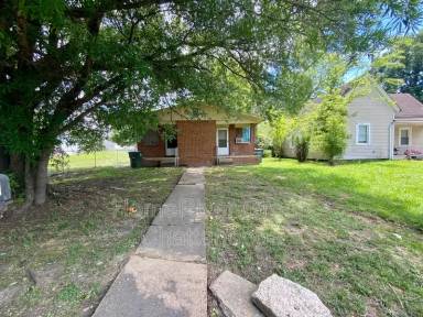 Main picture of 2802 Curtis St