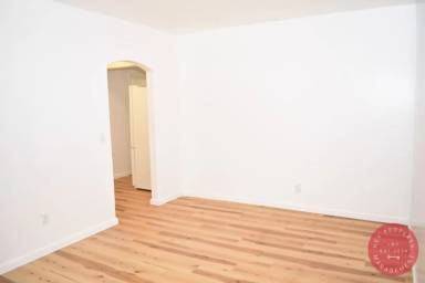 Main picture of 137 F St