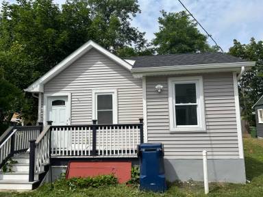 Main picture of 112 Anelve Ave
