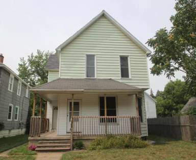 Main picture of 1555 Broadway Ave NW