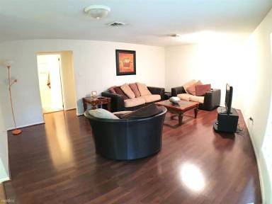 Main picture of 600 W Fern Ave