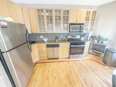 Main picture of 100 Hampshire St