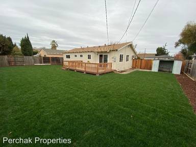 Main picture of 1560 Glazier Dr