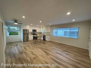 Main picture of 1250 Manhattan Beach Blvd