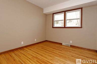 Main picture of 11641 Douglas St