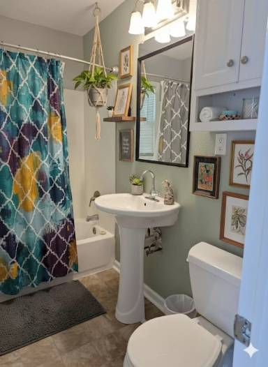 Main picture of 441 Harding St