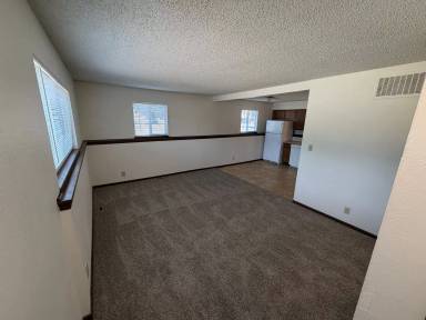 Main picture of 1853 Lily Pl