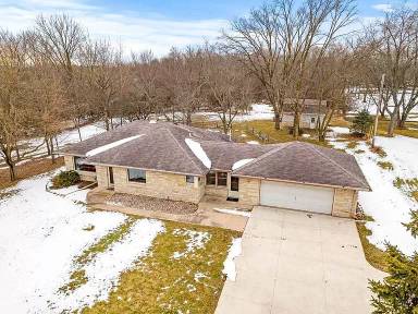 Main picture of 4609 S Moorland Rd